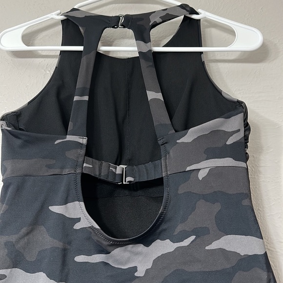 Athleta - Picture 4 of 5